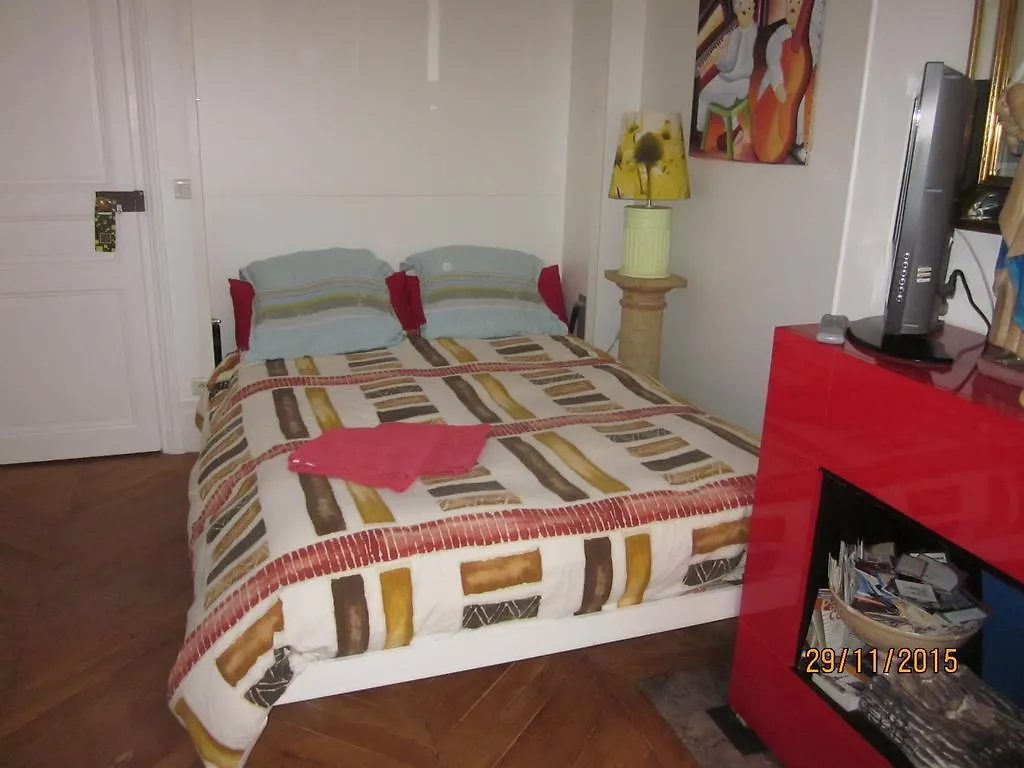 Bed & Breakfast Centre Paris